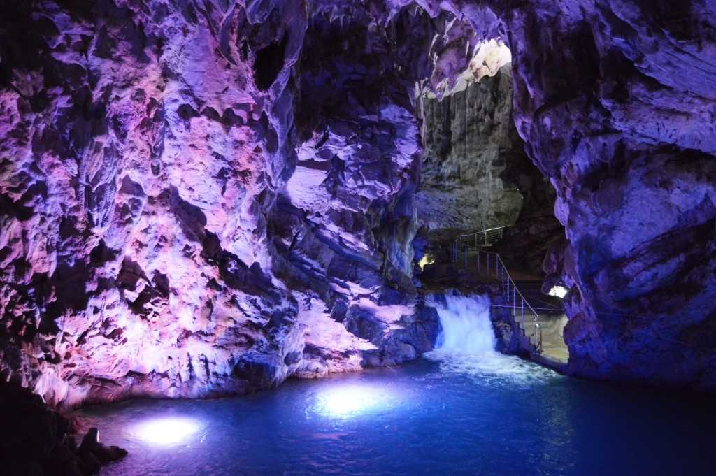 Le grotte di Pertosa-Auletta, lo spendido scenario delle rappresentazioni teatrali de Il Demiurgo
